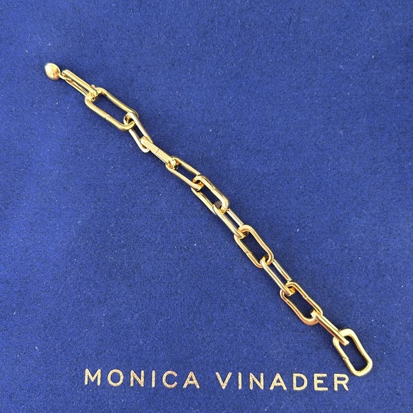 Alta Capture Charm Bracelet
Monica Vinader NEW - Picture 7 of 10